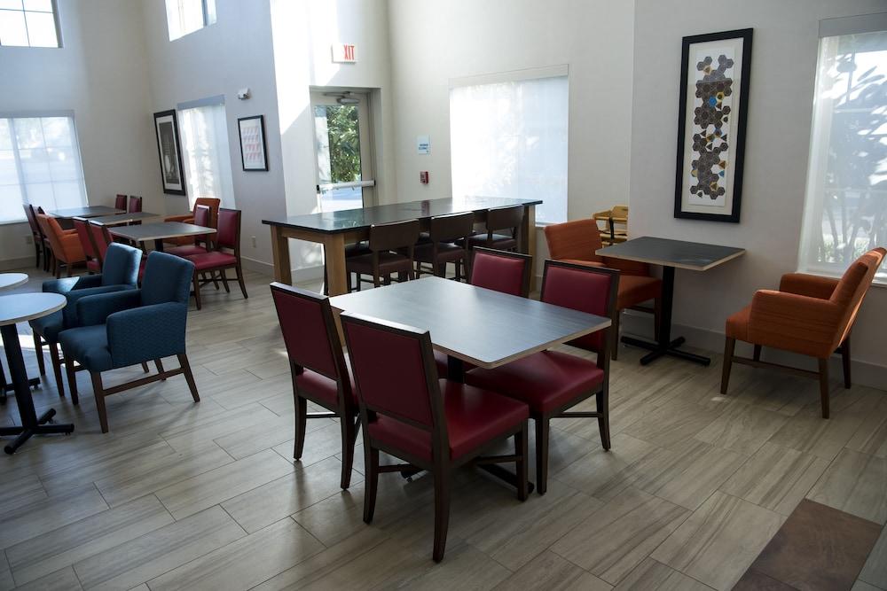 Holiday Inn Express Hotel & Suites Lexington-Downtown University By Ihg Exteriör bild